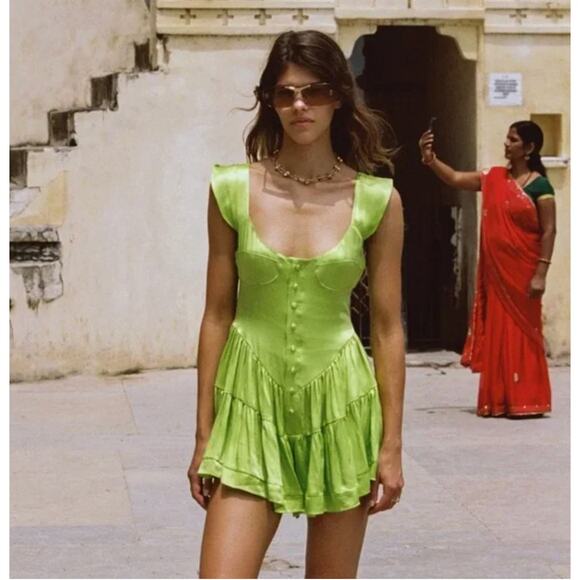 Vanessa Mooney Dress Small Elisabeth Romper Mini Green Satin Feminine Sexy Cute - mordernwear.com Vanessa Mooney Dress Small Elisabeth Romper Mini Green Satin Feminine Sexy Cute - mordernwear.com
